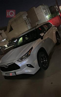 تۆیۆتا هایلاندەر